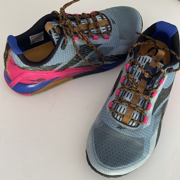 Cross-trainer athletic shoe with comfortable wide toe box - Picture 5 of 6